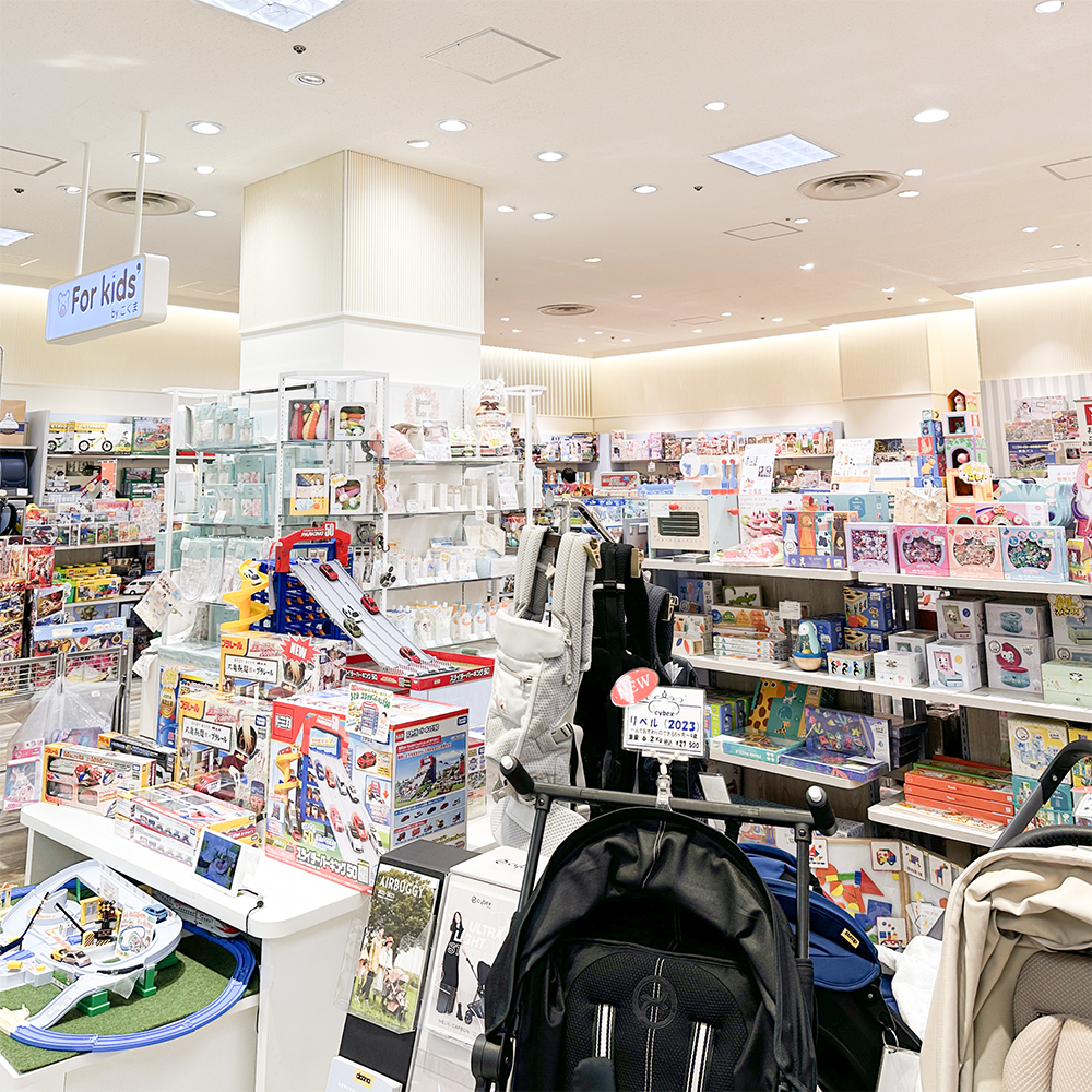 東急たまプラーザのおもちゃ売り場の様子です。